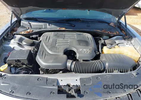 2018 Dodge Charger Sxt Plus Rwd z USA, uszkodzony, nr VIN 2C3CDXHG7JH125395